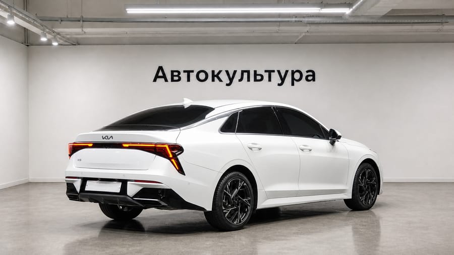 Kia K5 2025 Noblesse
